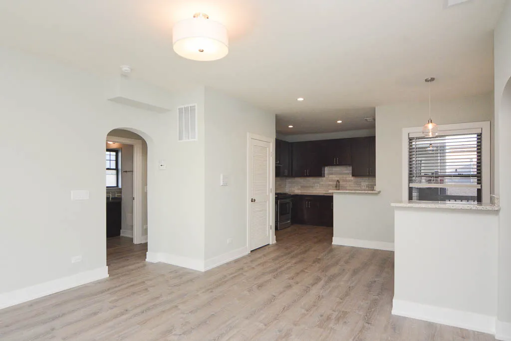 1143  MAPLE AVE 60202-1143-49 Maple-Evanston-IL