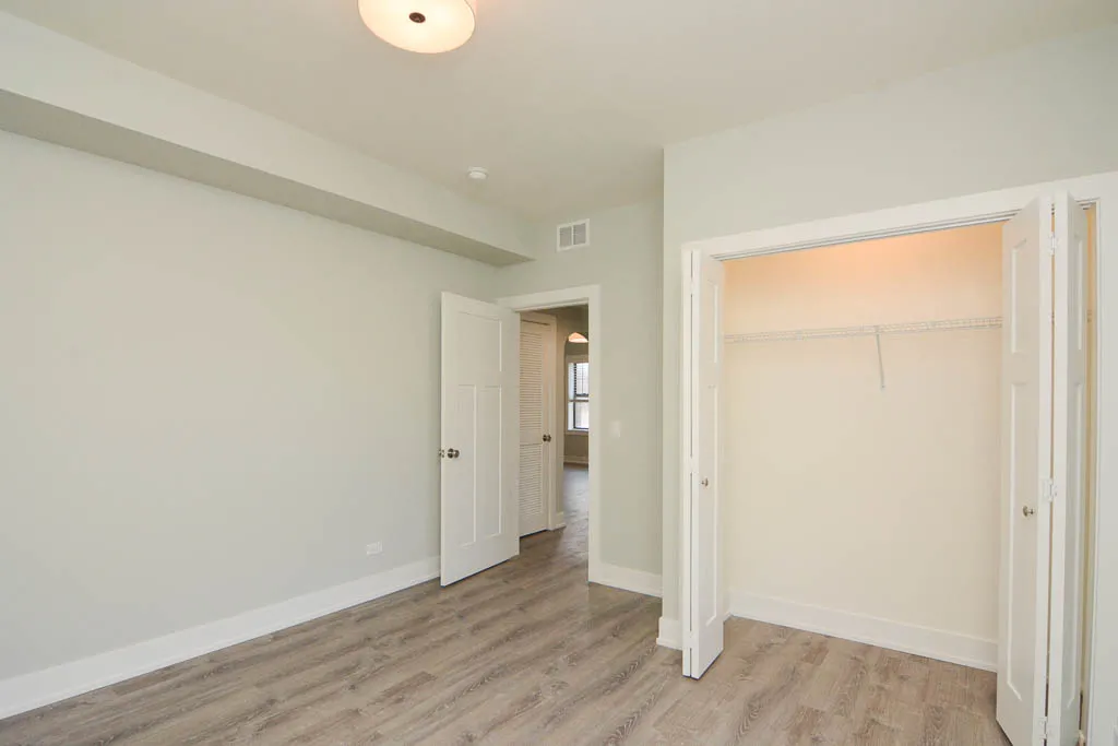 1143  MAPLE AVE 60202-1143-49 Maple-Evanston-IL