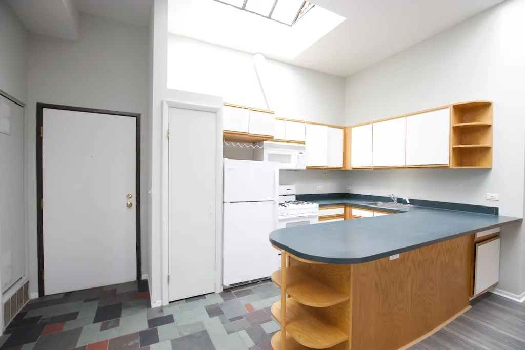 643 Central Ave   60035 60035-653-59 Central Ave-Highland Park-IL