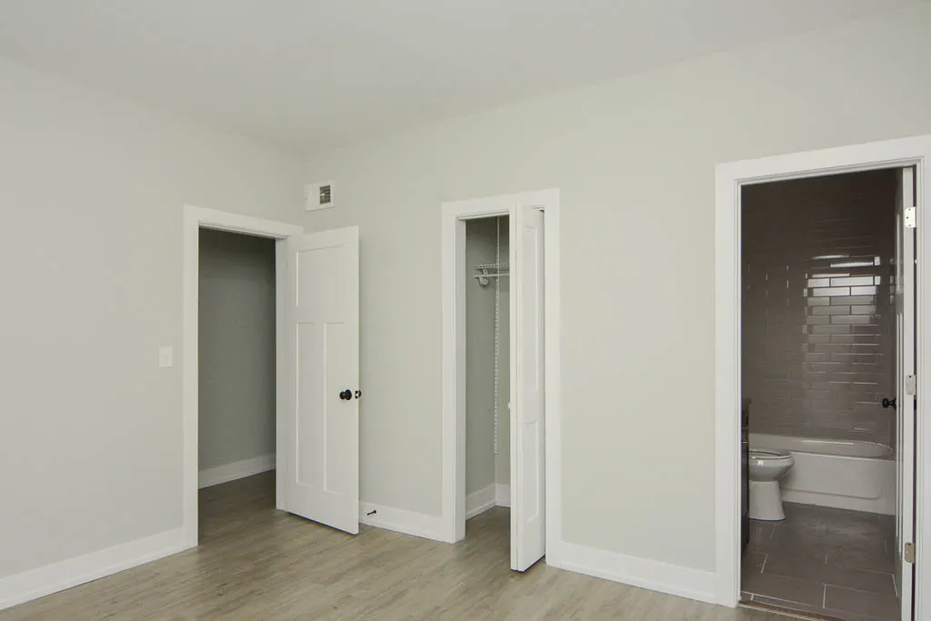 813 W WAVELAND AVE 60613-813-31 West Waveland-Chicago-IL