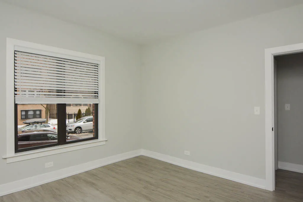 813 W WAVELAND AVE 60613-813-31 West Waveland-Chicago-IL