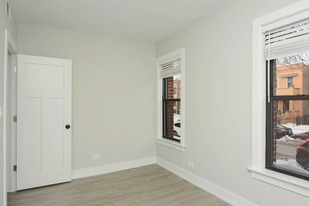 813 W WAVELAND AVE 60613-813-31 West Waveland-Chicago-IL