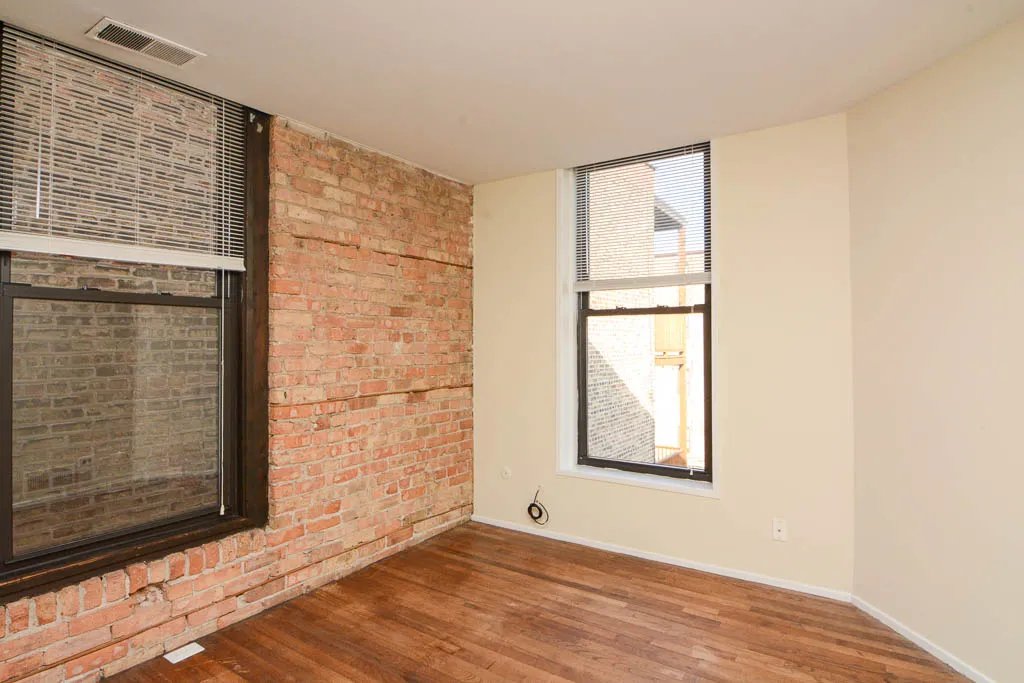 600 W SURF ST 60657-600-06 West Surf-Chicago-IL