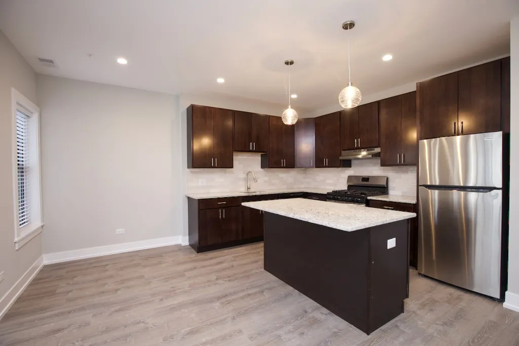 1134  MAPLE AVE 60202-1134 Maple-Evanston-IL