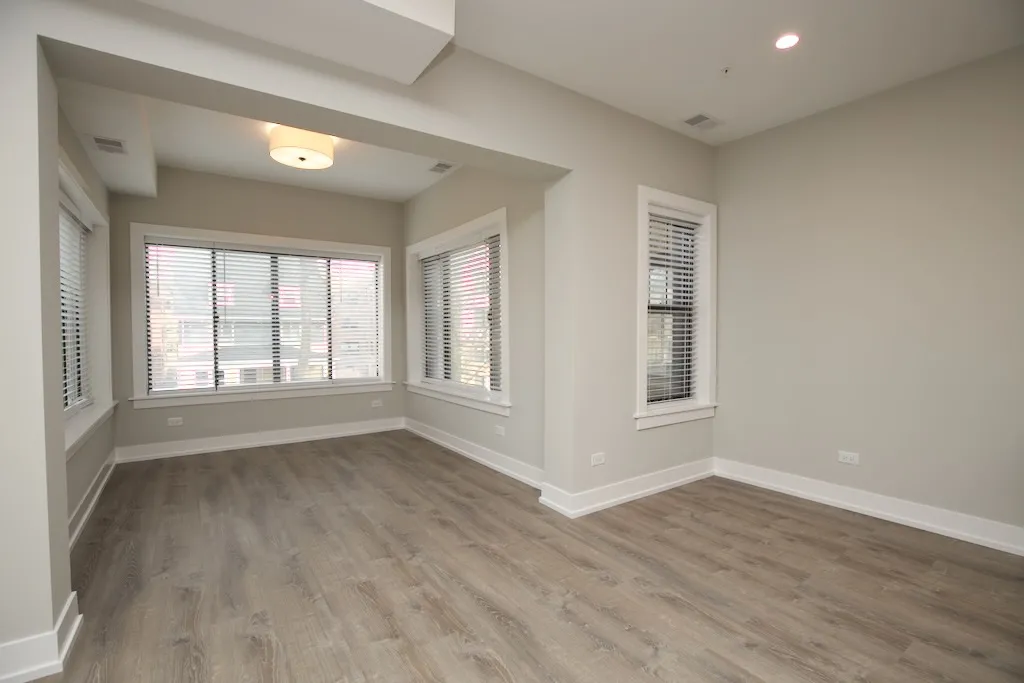 1134  MAPLE AVE 60202-1134 Maple-Evanston-IL