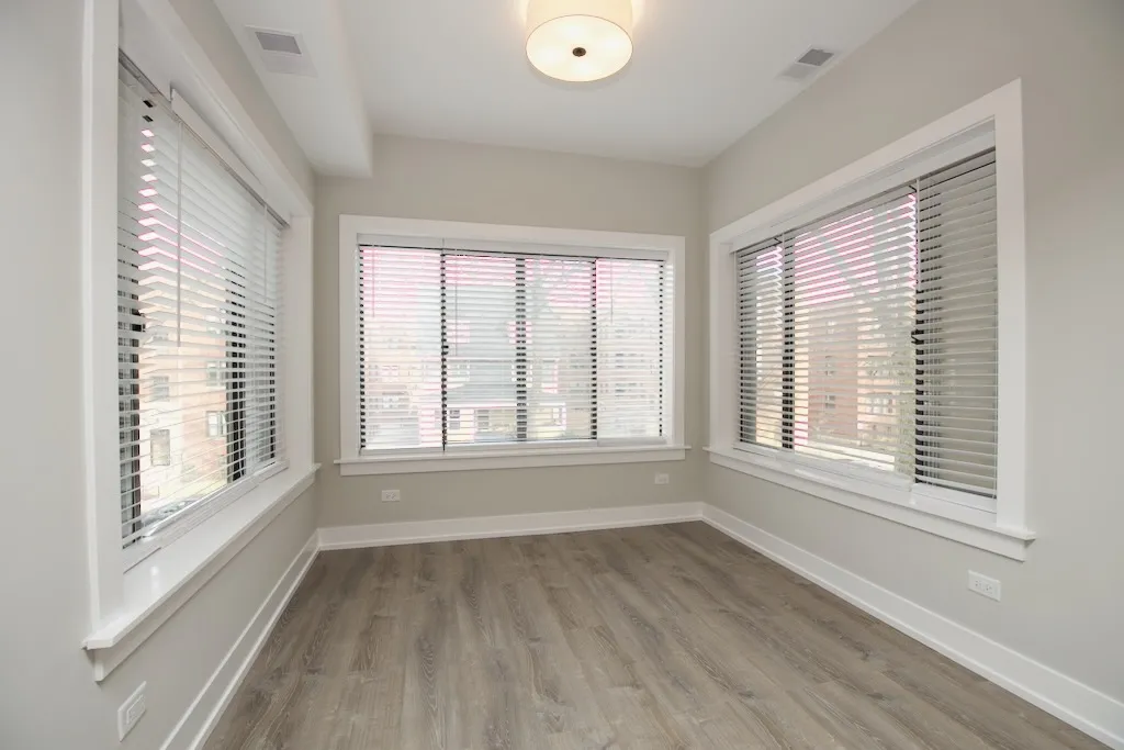 1134  MAPLE AVE 60202-1134 Maple-Evanston-IL