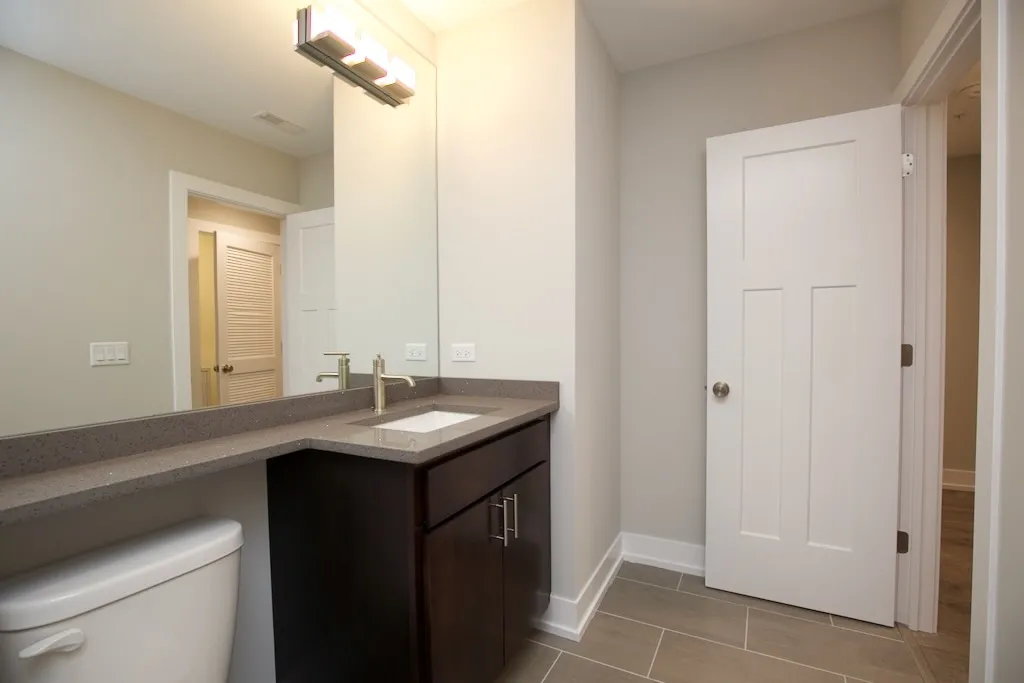 1134  MAPLE AVE 60202-1134 Maple-Evanston-IL