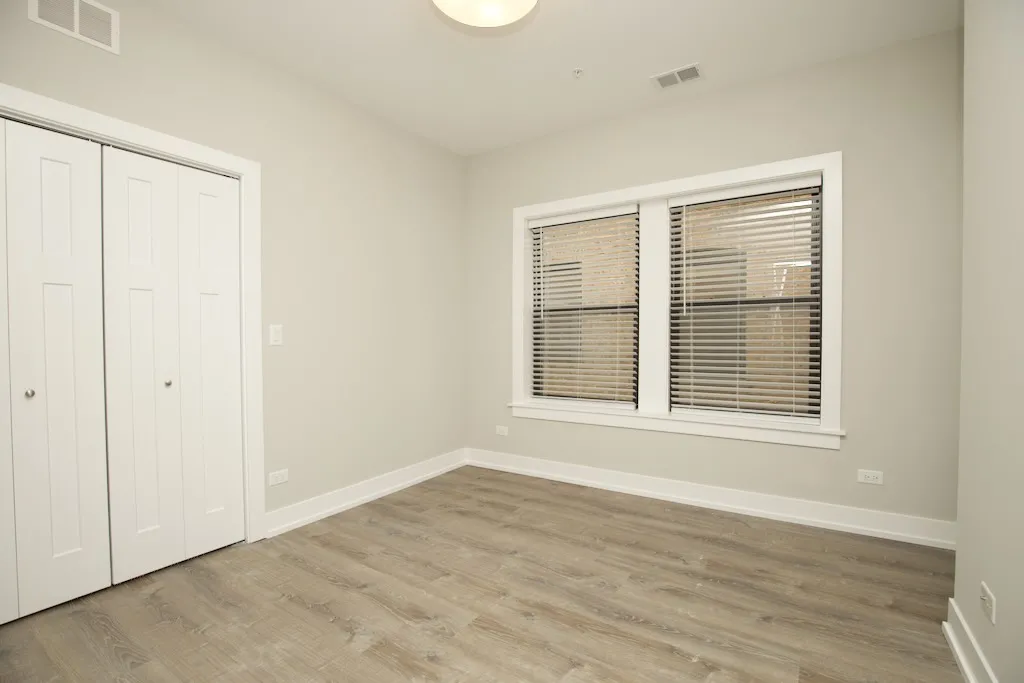 1134  MAPLE AVE 60202-1134 Maple-Evanston-IL