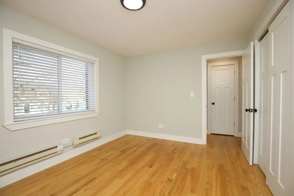 696  ELM PL 60035-696 Elm Place-Highland Park-IL