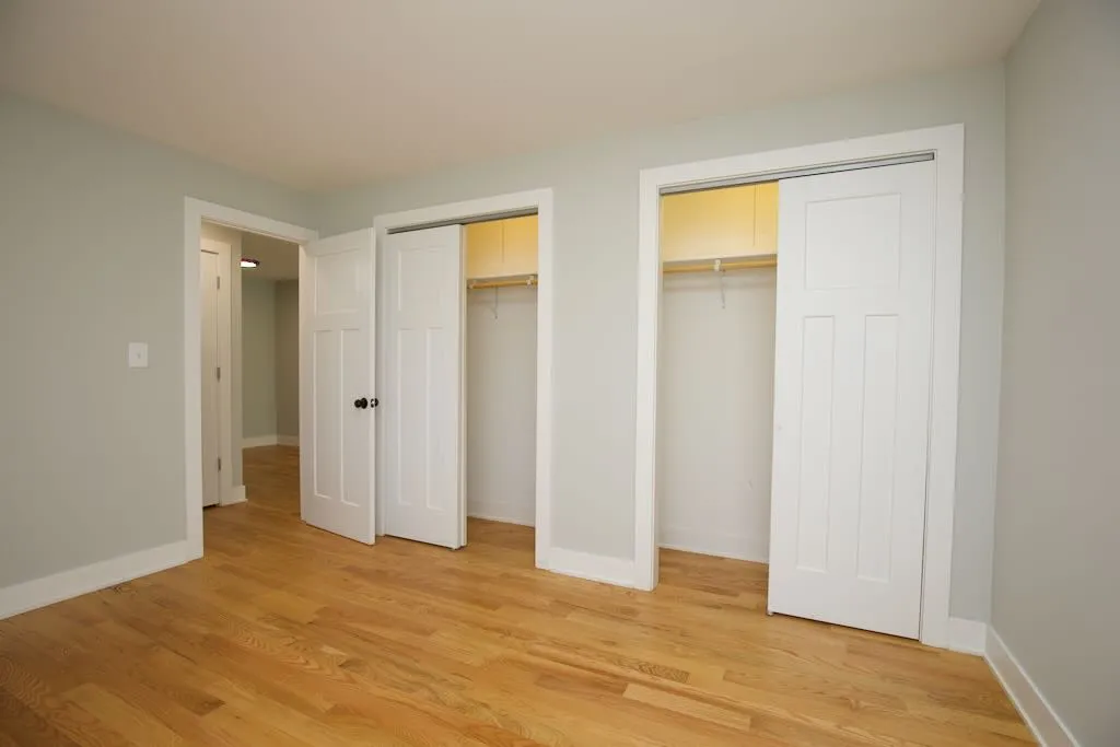 696  ELM PL 60035-696 Elm Place-Highland Park-IL