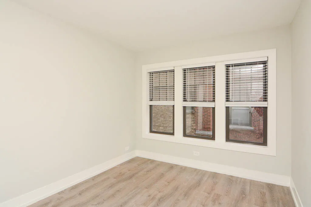 1128 MAPLE AVE 60202-1128 Maple-Evanston-IL