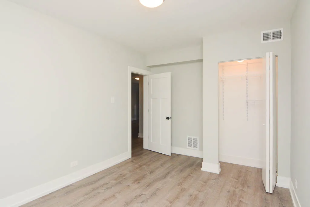 1128 MAPLE AVE 60202-1128 Maple-Evanston-IL