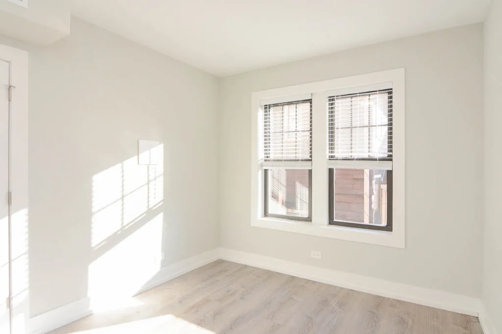 1128 MAPLE AVE 60202-1128 Maple-Evanston-IL