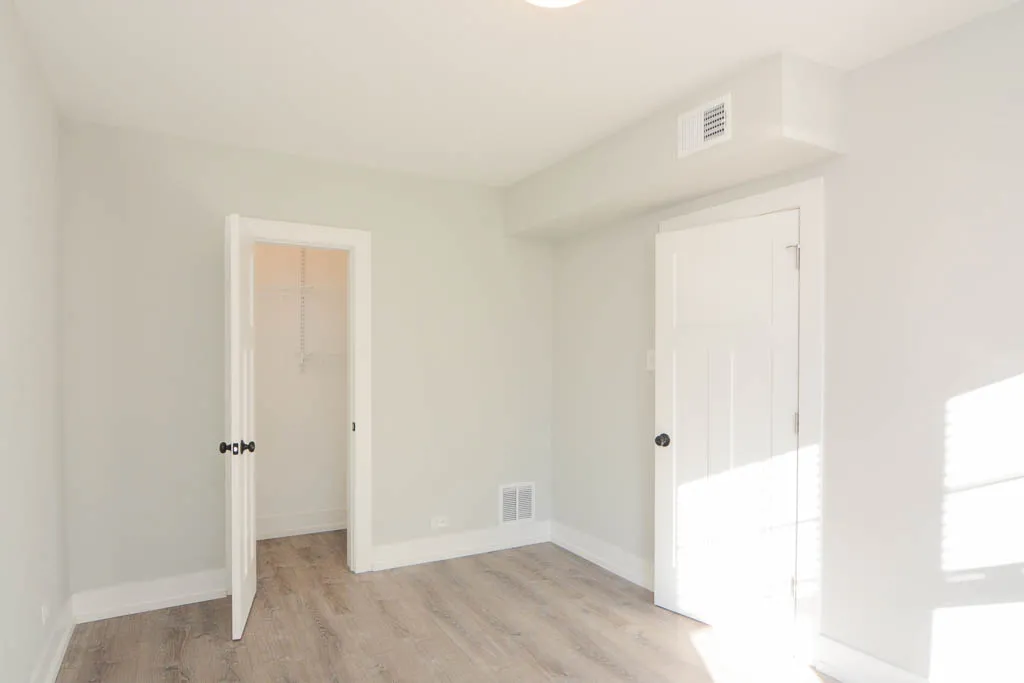 1128 MAPLE AVE 60202-1128 Maple-Evanston-IL