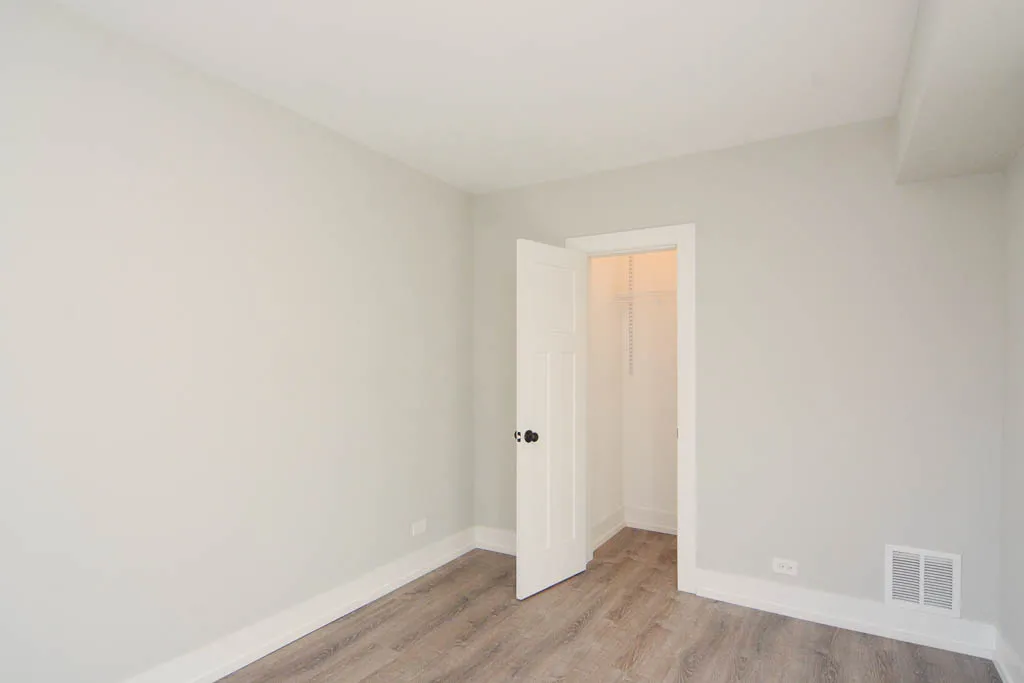 1128 MAPLE AVE 60202-1128 Maple-Evanston-IL