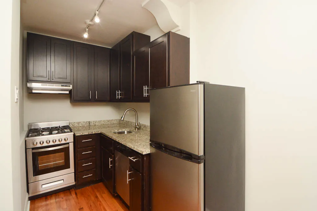 612 W PATTERSON AVE 60613-612 W Patterson-Chicago-IL