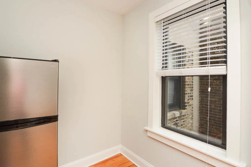 612 W PATTERSON AVE 60613-612 W Patterson-Chicago-IL
