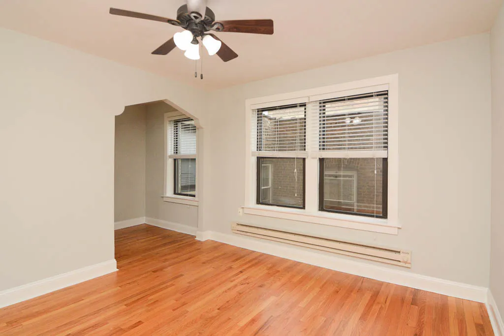 612 W PATTERSON AVE 60613-612 W Patterson-Chicago-IL