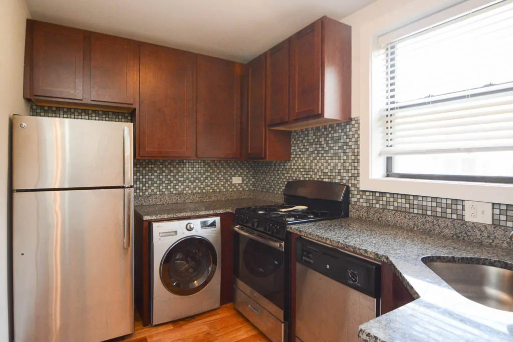 1133 OAK AVE 60202-1133-39 Oak-Evanston-IL