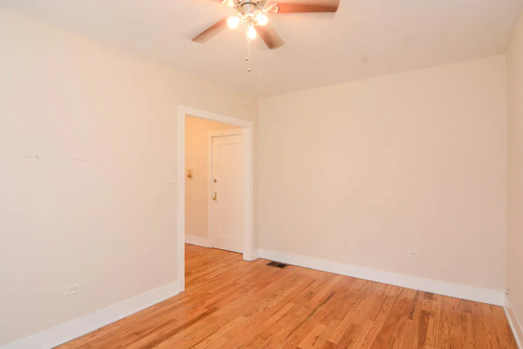 1133 OAK AVE 60202-1133-39 Oak-Evanston-IL