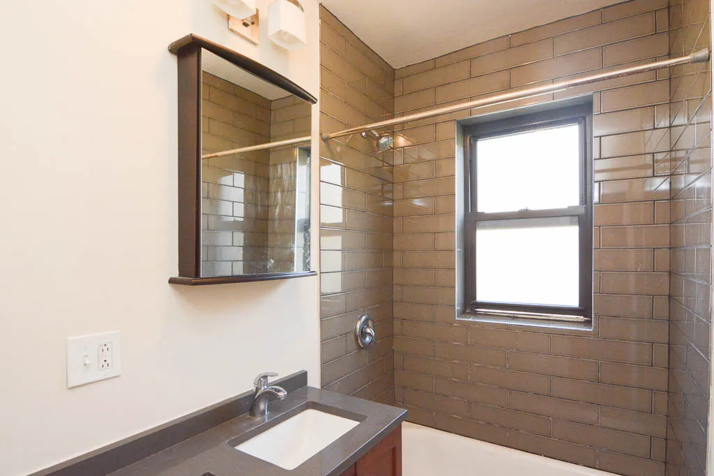 1133 OAK AVE 60202-1133-39 Oak-Evanston-IL