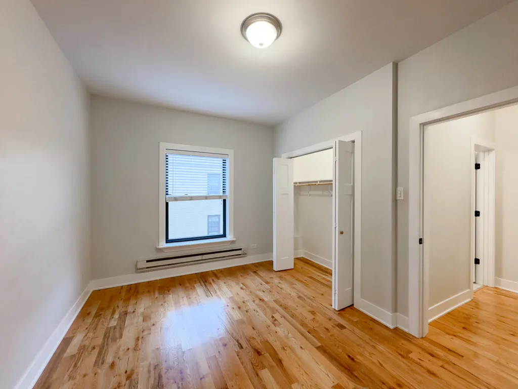 1313  OAK AVE 60201-1313-21 Oak-Evanston-IL