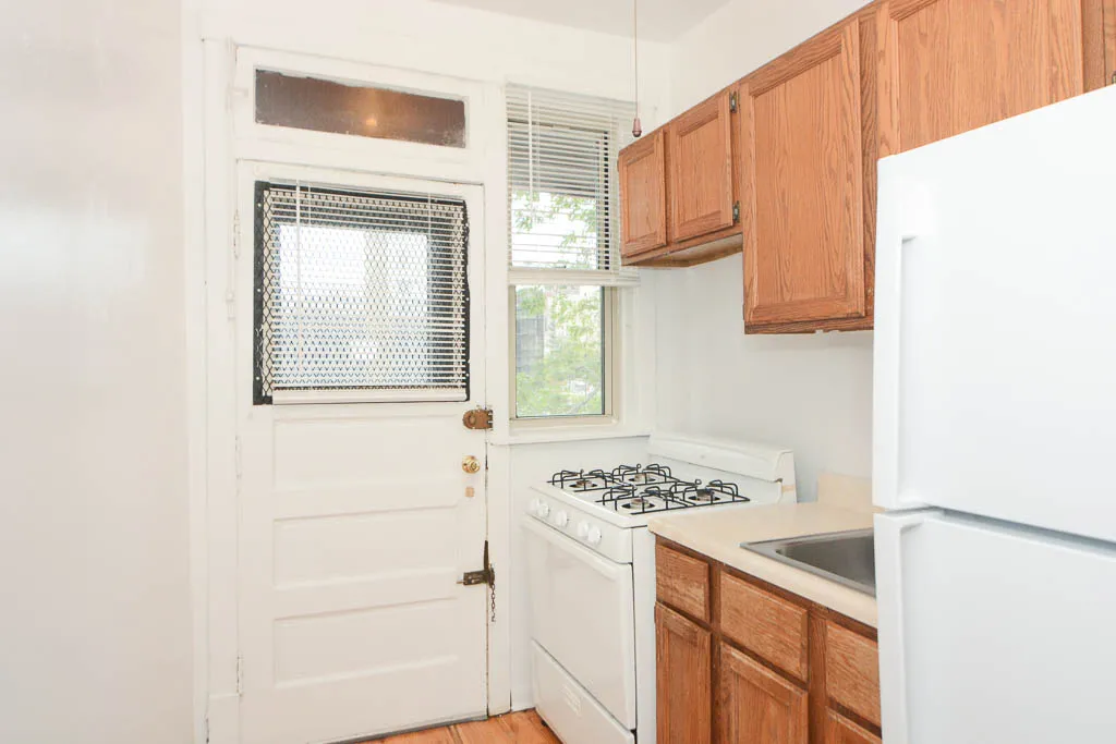 620 W BARRY AVE 60657-620 West Barry-Chicago-IL
