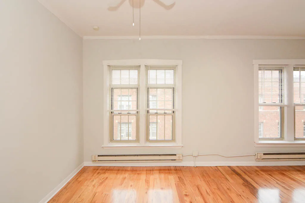 620 W BARRY AVE 60657-620 West Barry-Chicago-IL