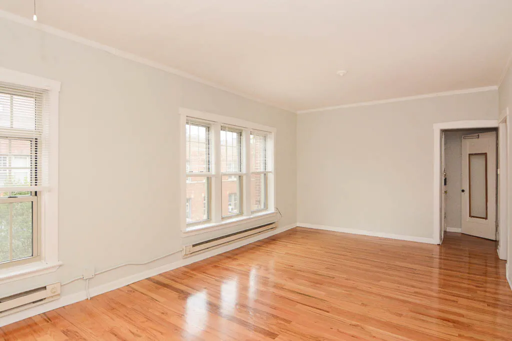 620 W BARRY AVE 60657-620 West Barry-Chicago-IL