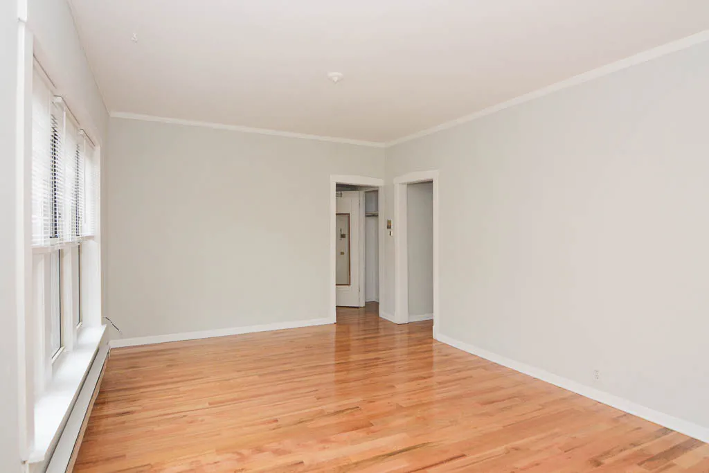 620 W BARRY AVE 60657-620 West Barry-Chicago-IL