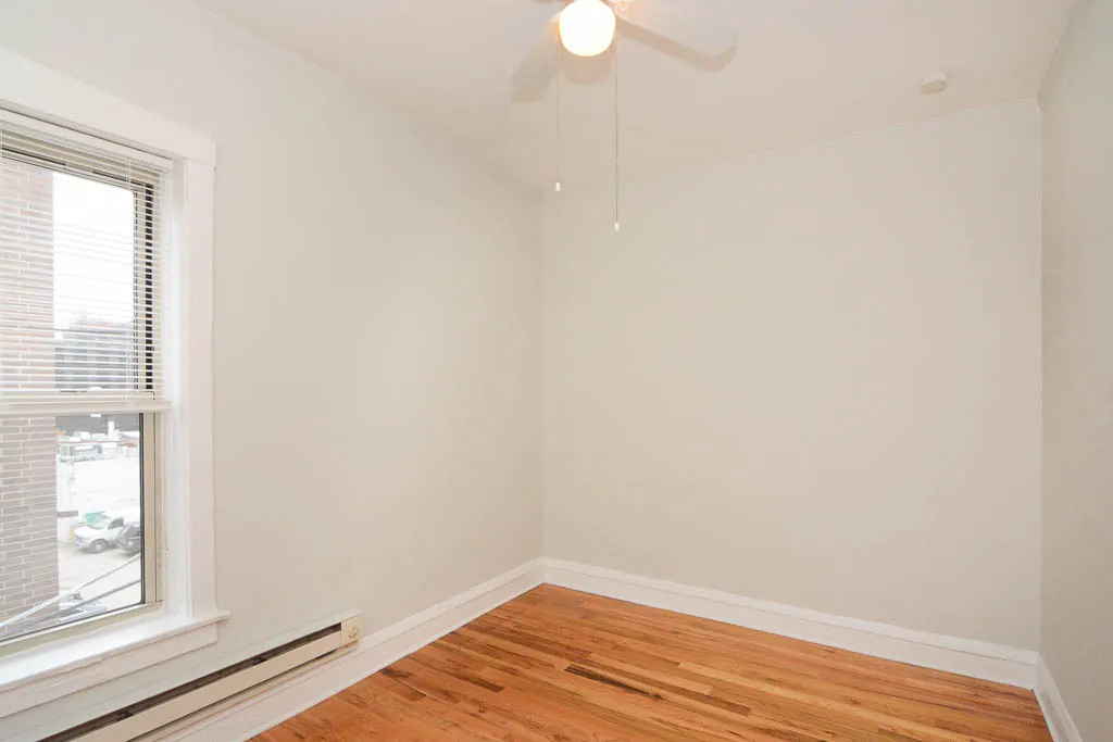 620 W BARRY AVE 60657-620 West Barry-Chicago-IL