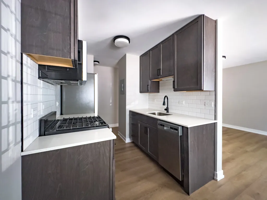 528 W Oakdale Ave 60657 60657-528 West Oakdale-Chicago-IL