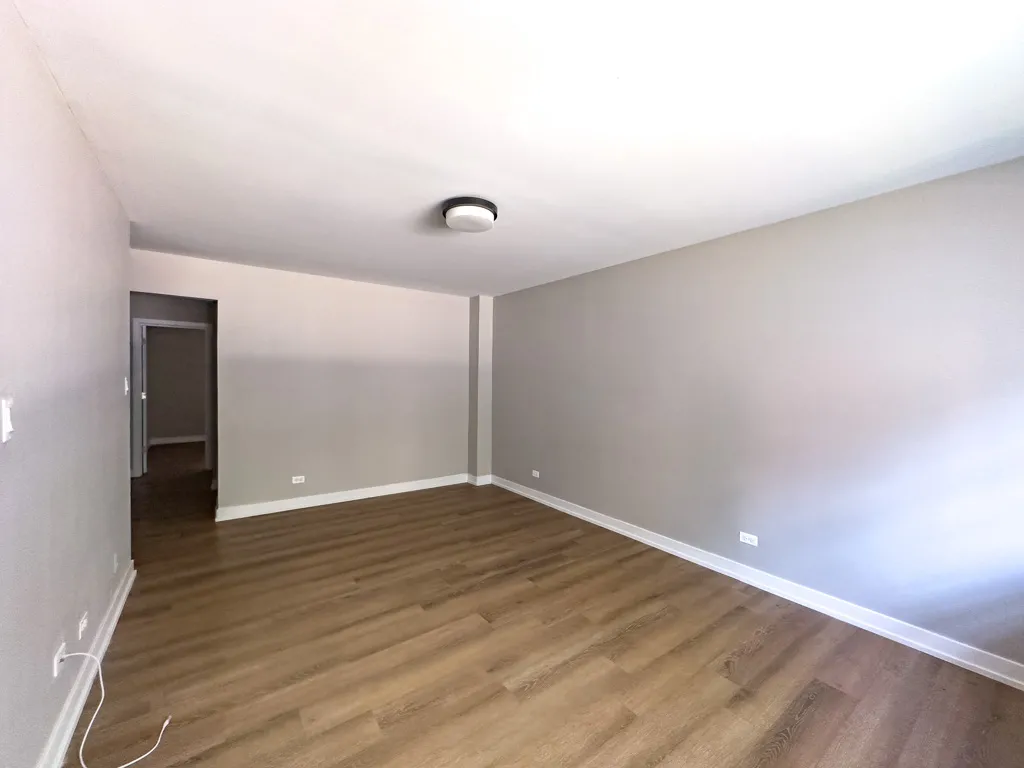 528 W Oakdale Ave 60657 60657-528 West Oakdale-Chicago-IL