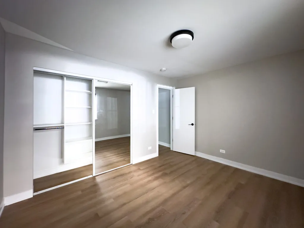 528 W Oakdale Ave 60657 60657-528 West Oakdale-Chicago-IL