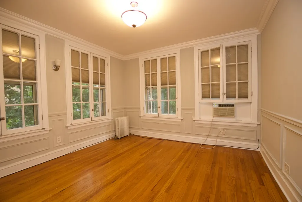 540 W SURF ST 60657-540-48 West Surf-Chicago-IL