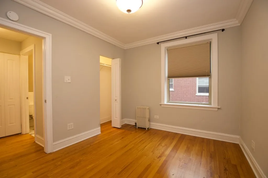 540 W SURF ST 60657-540-48 West Surf-Chicago-IL