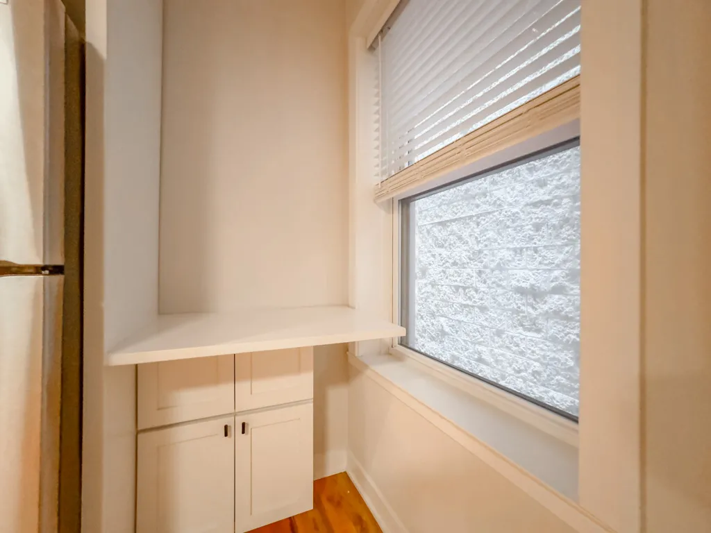 656 W WRIGHTWOOD AVE 60614-656 W Wrightwood-Chicago-IL