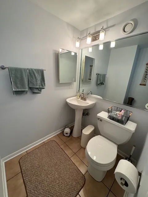 711 W GORDON TER 60613-unit#502-Chicago-IL