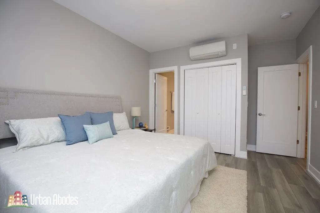 3943 N Janssen, ,  60613 60613-unit#1S-Chicago-IL