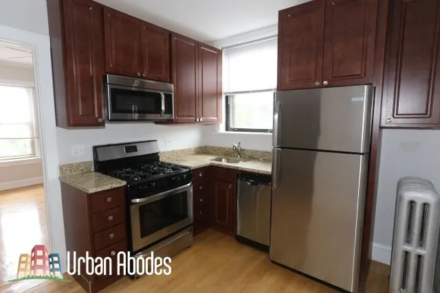 2112 W Ainslie, ,  60625 60625-unit#2S-Chicago-IL