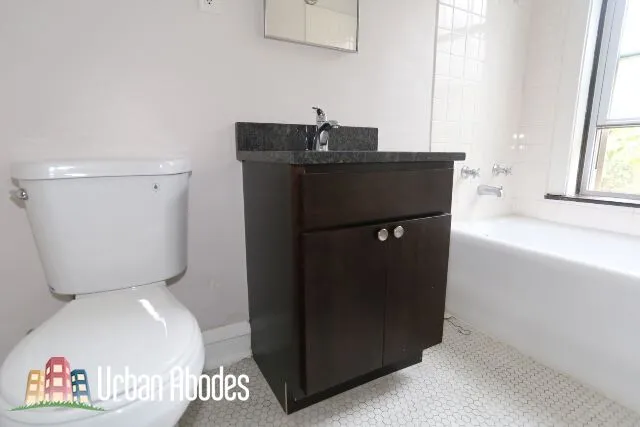 2112 W Ainslie, ,  60625 60625-unit#2S-Chicago-IL