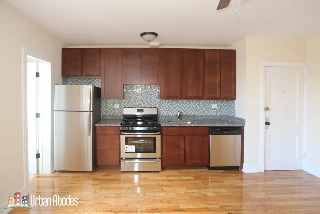 818 W Diversey, ,  60614 60614-unit#P-Chicago-IL