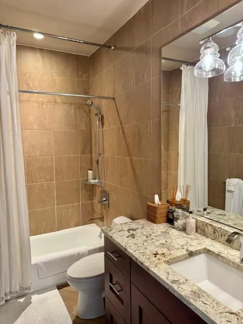3444 N Halsted St   60657 60657-unit#4-Chicago-IL