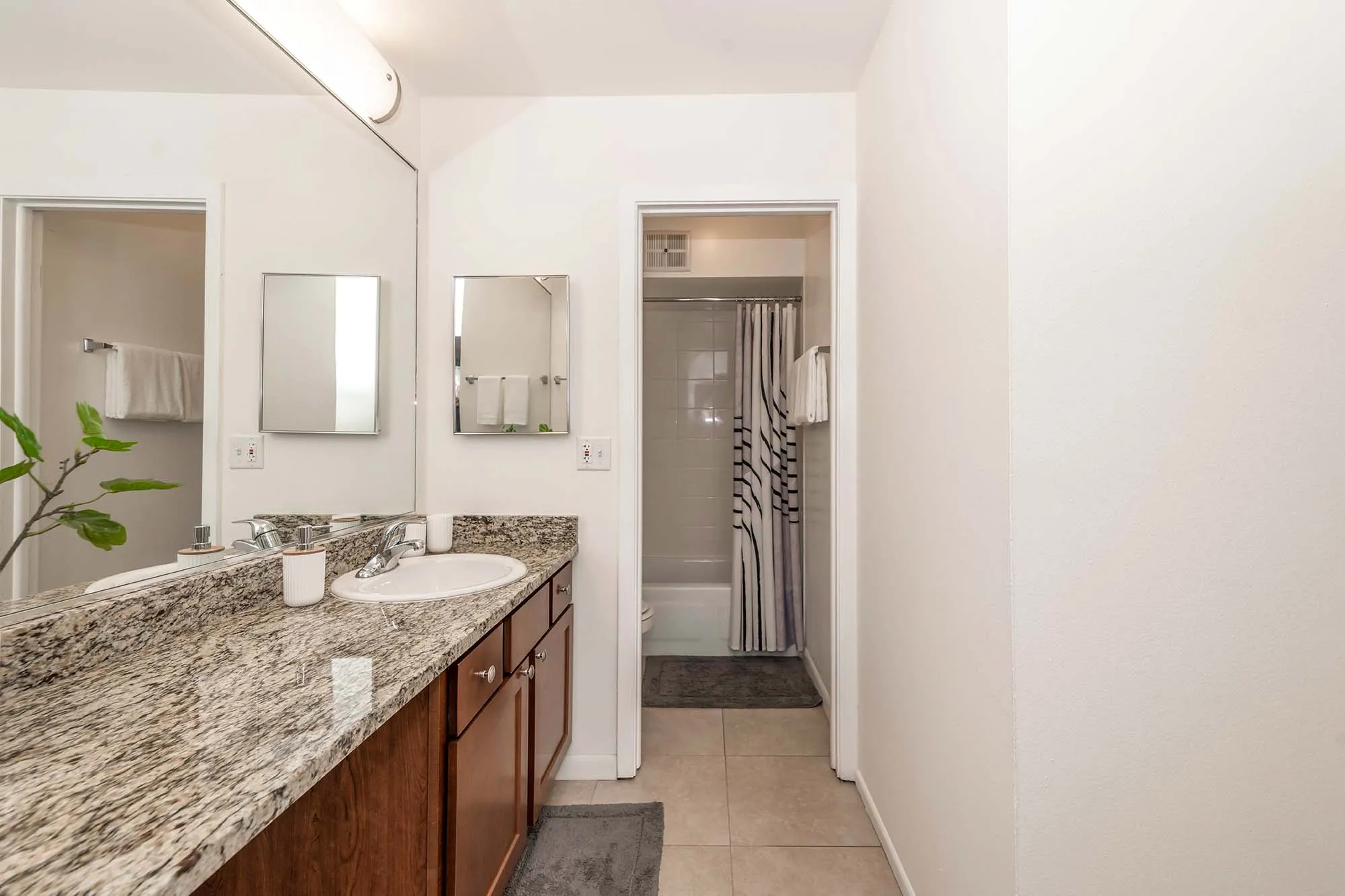 Barrington Lake Apartments