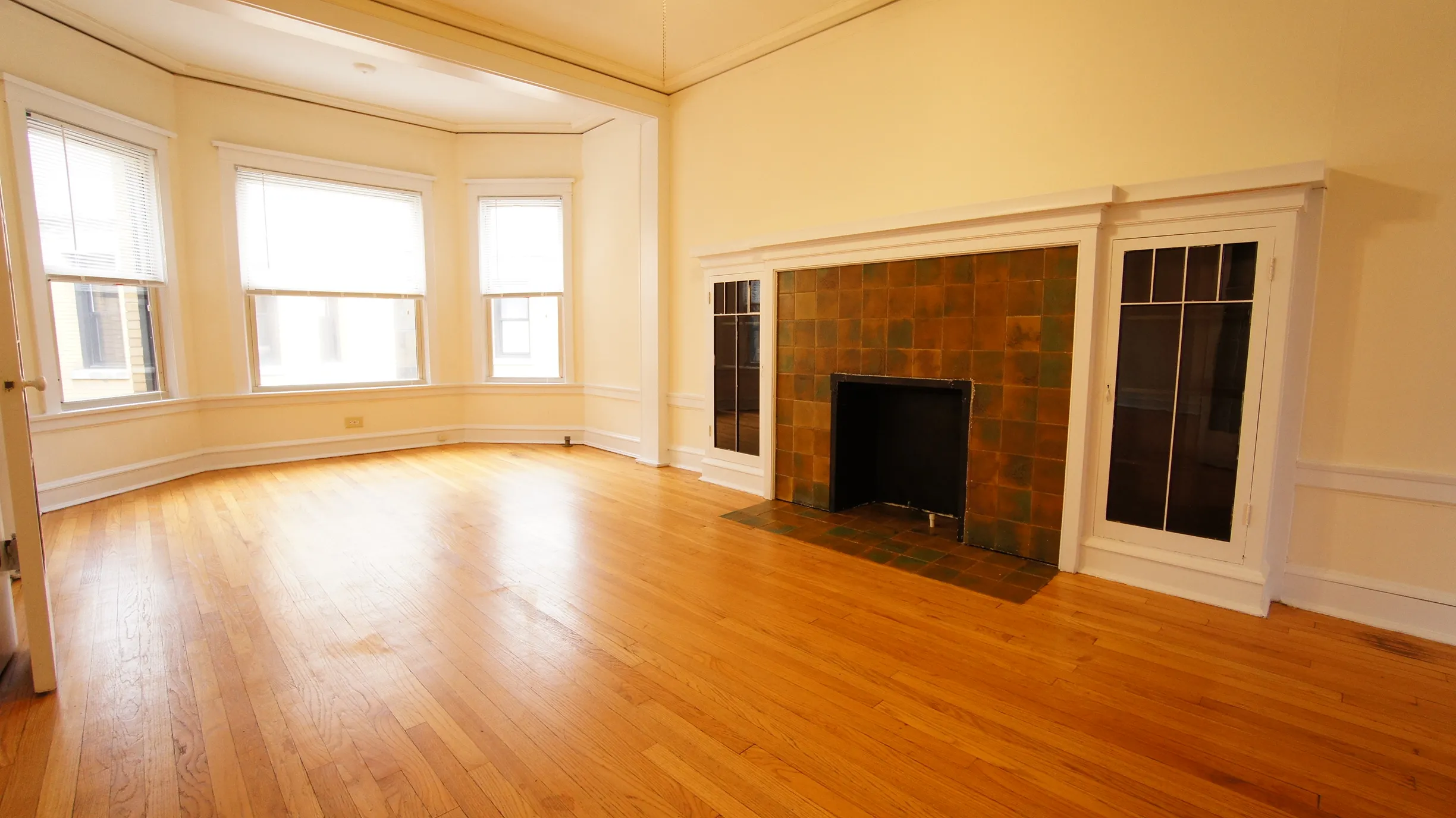 2426 N Sawyer 60618-unit#2W-Chicago-IL
