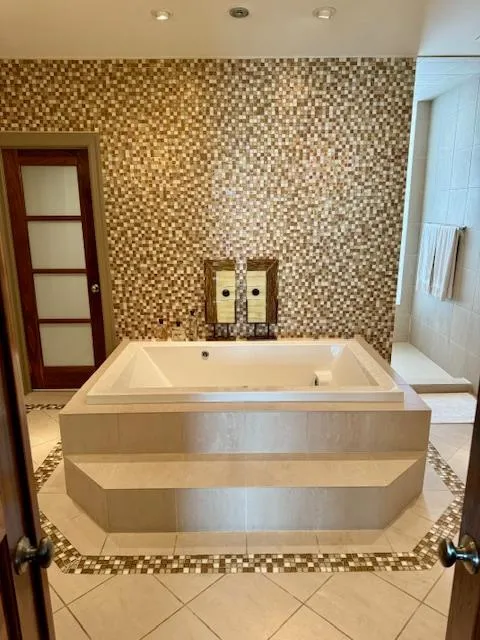 3444 N Halsted St   60657 60657-unit#4-Chicago-IL