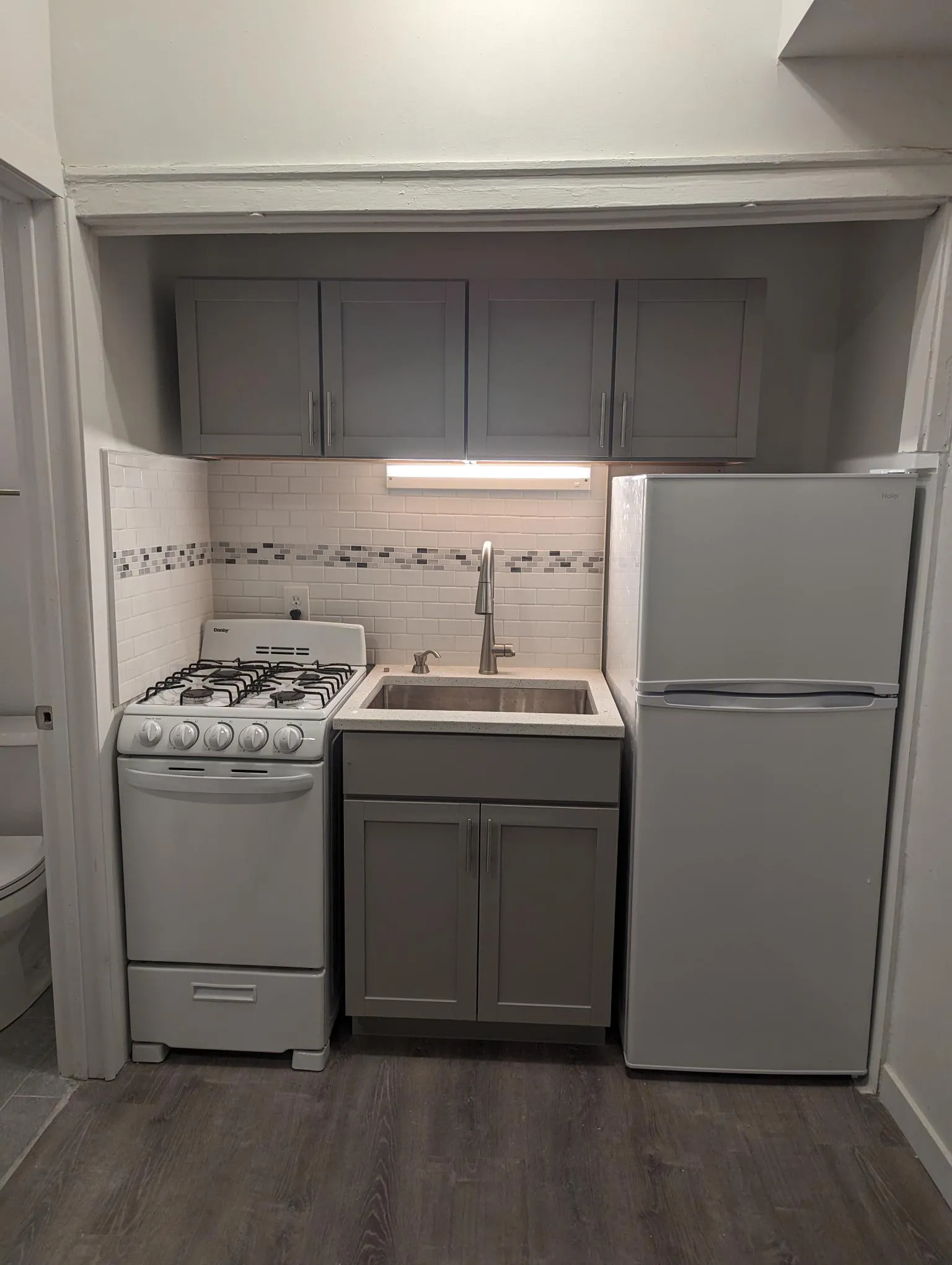 640 W Briar Pl 60657 60657-unit#G4-Chicago-IL