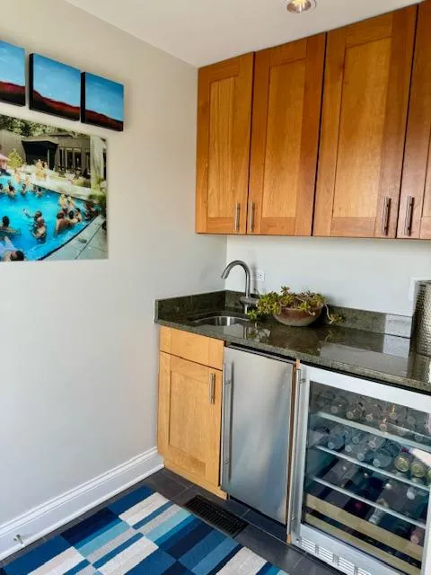 3444 N Halsted St   60657 60657-unit#4-Chicago-IL