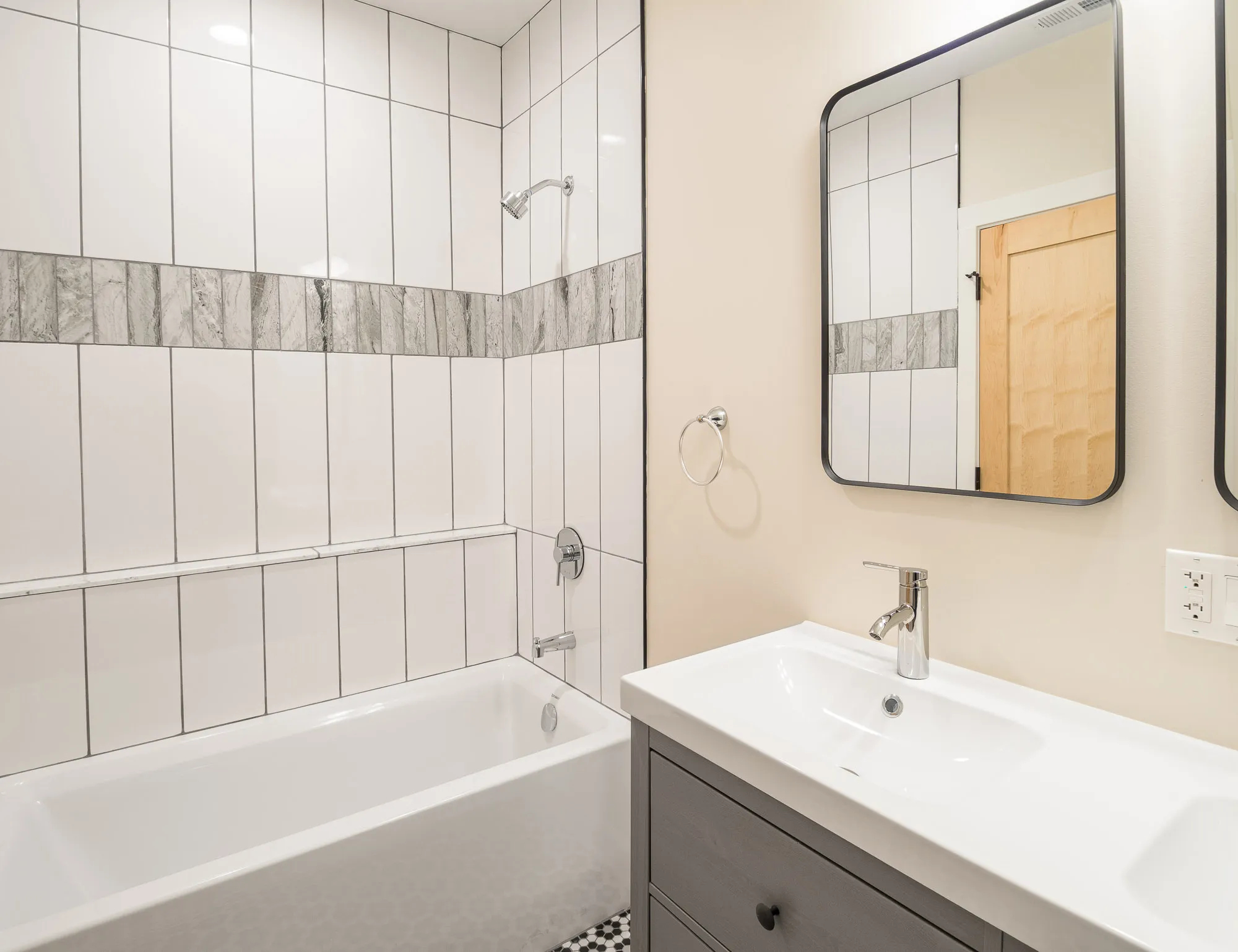 2516 W Thomas St   60622 60622-unit#1-Chicago-IL