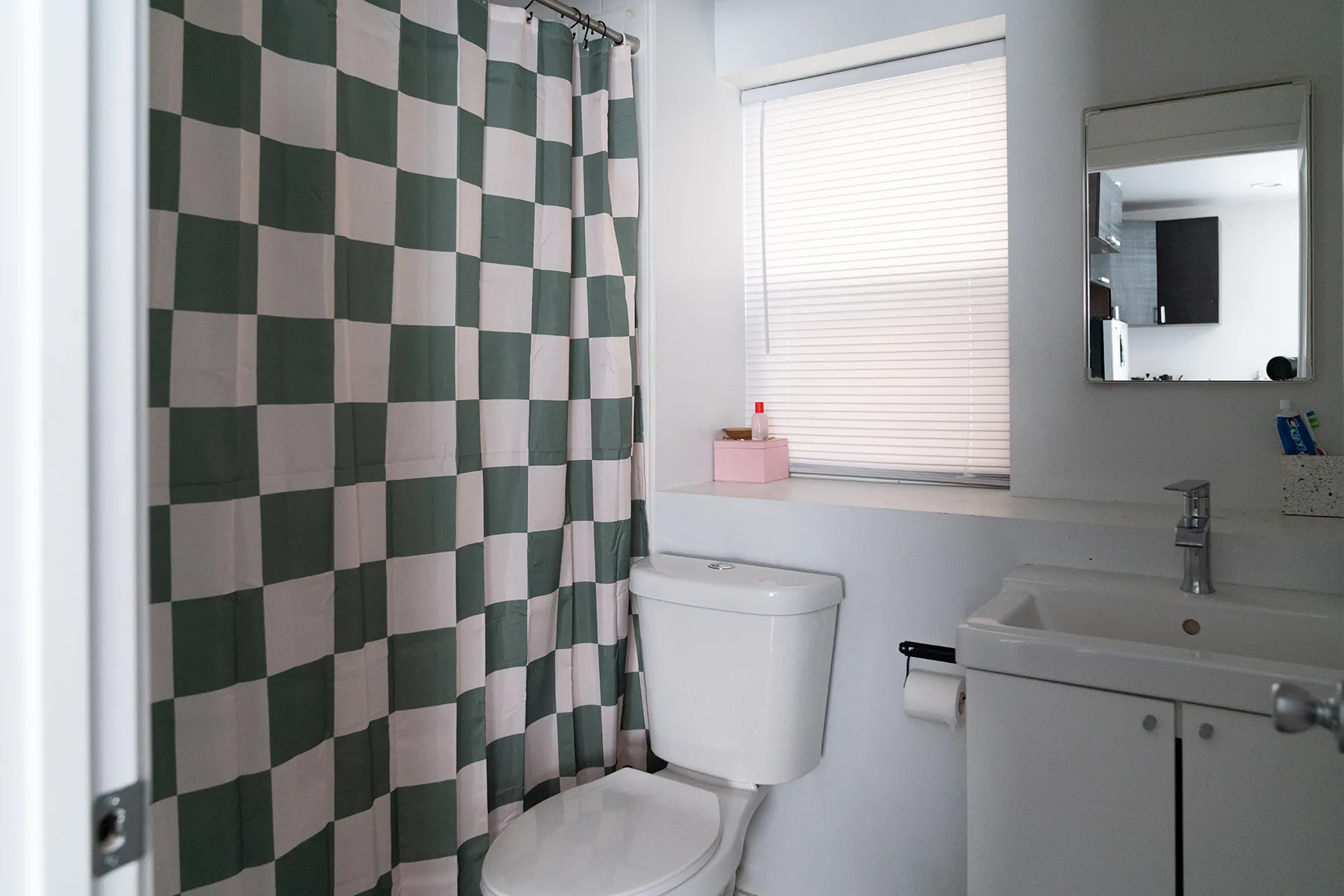 1641 N Central Park Ave 60647 60647-Chicago-IL